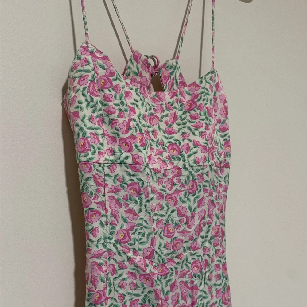 Floral Pink Spaghetti Strap Dress 🌺🌷🌸 - Picture 5 of 11